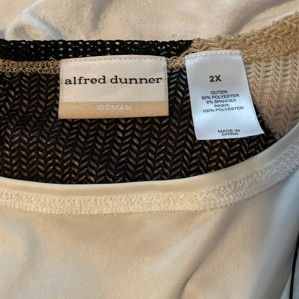 Alfred Dunner top
